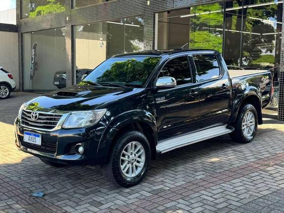TOYOTA HILUX 3.0 SRV TOP 4X4 CD 16V TURBO INTERCOOLER DIESEL 4P AUTOMÁTICO